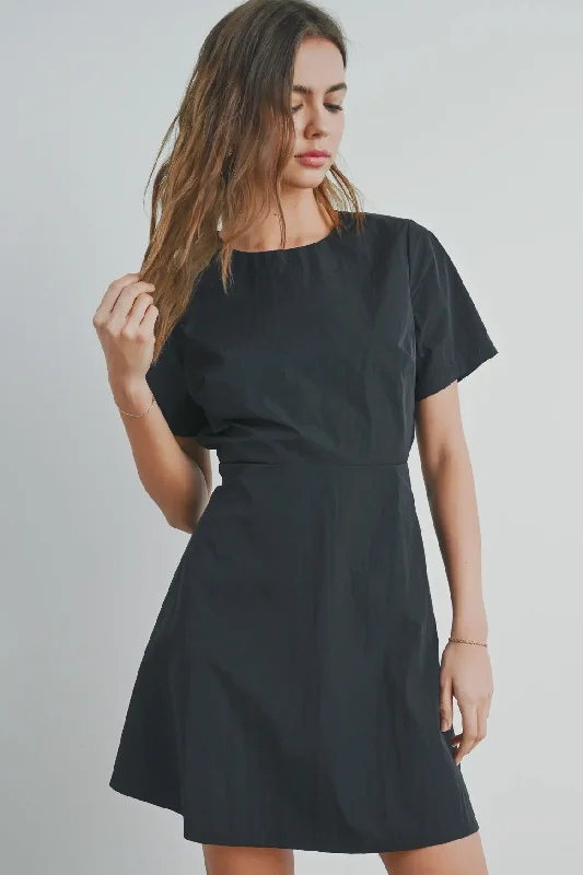 The Bermuda Cinch Back Tie Dress